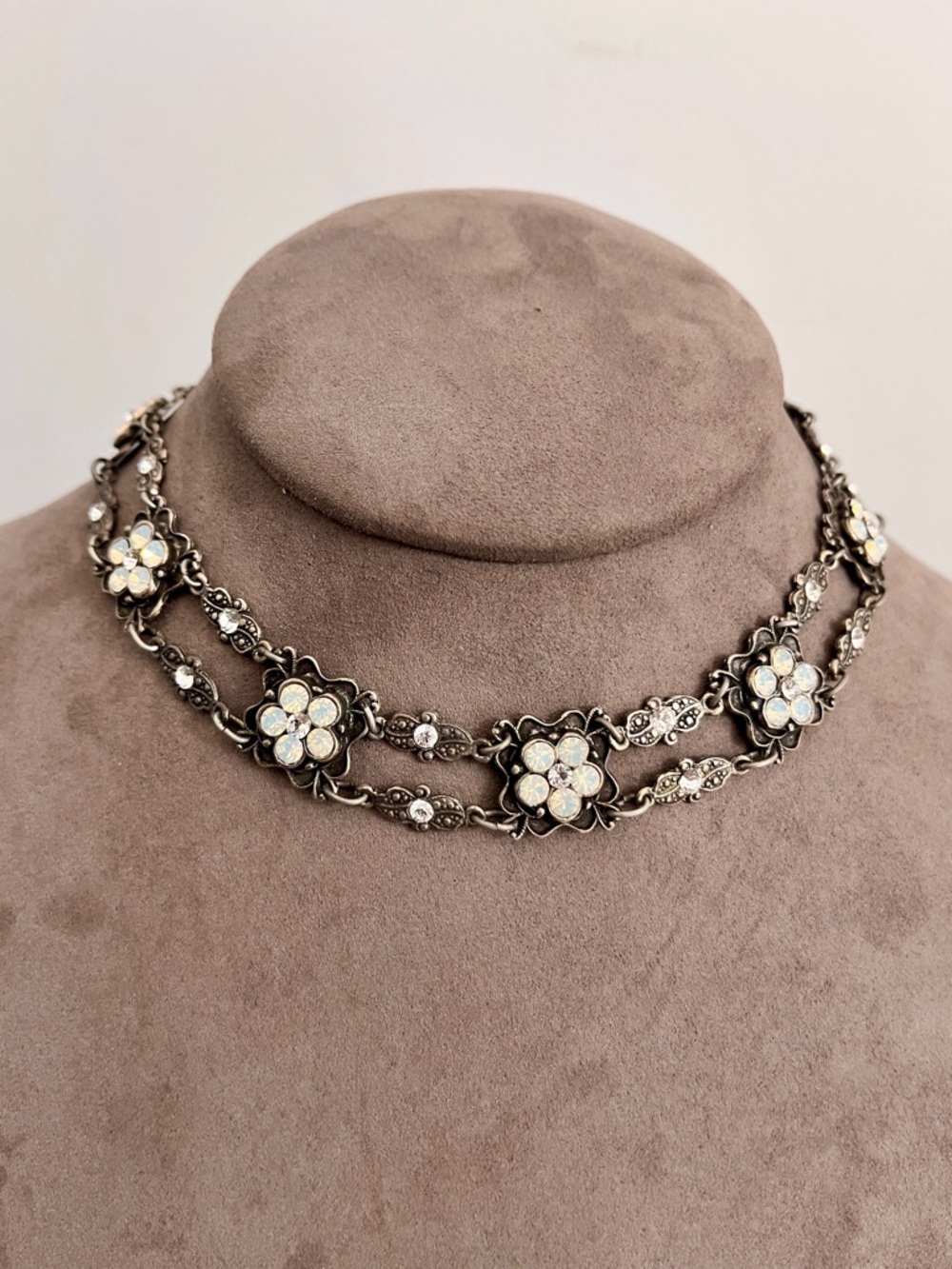 Vintage Yoni Z Pewter Floral Crystal Choker Necklace, 15.5”